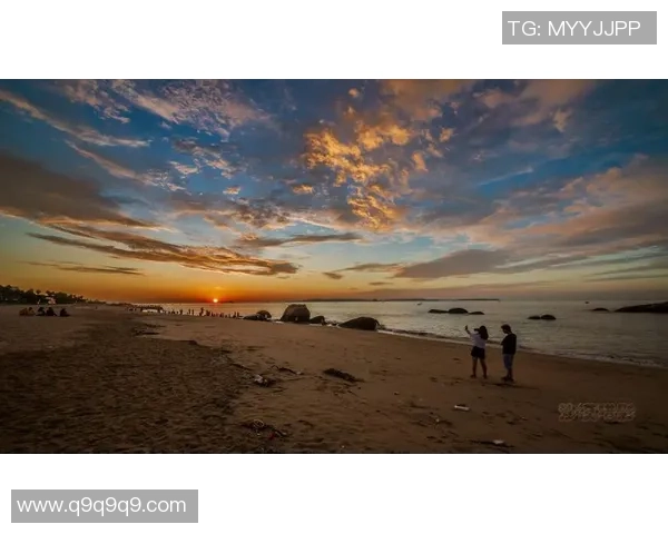 梦中与足球明星共度美好夜晚的奇幻旅程